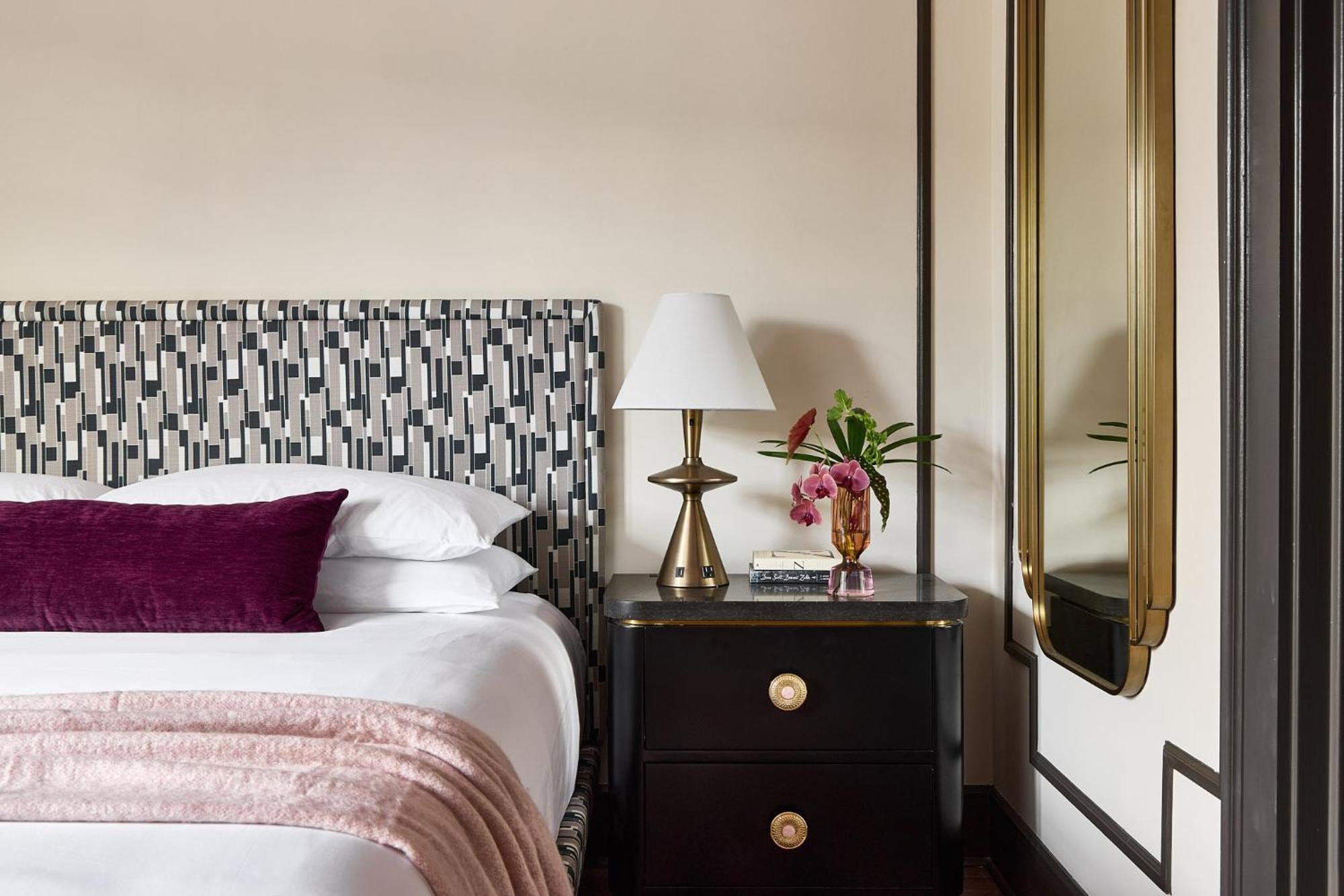 Zelda Dearest Hotel