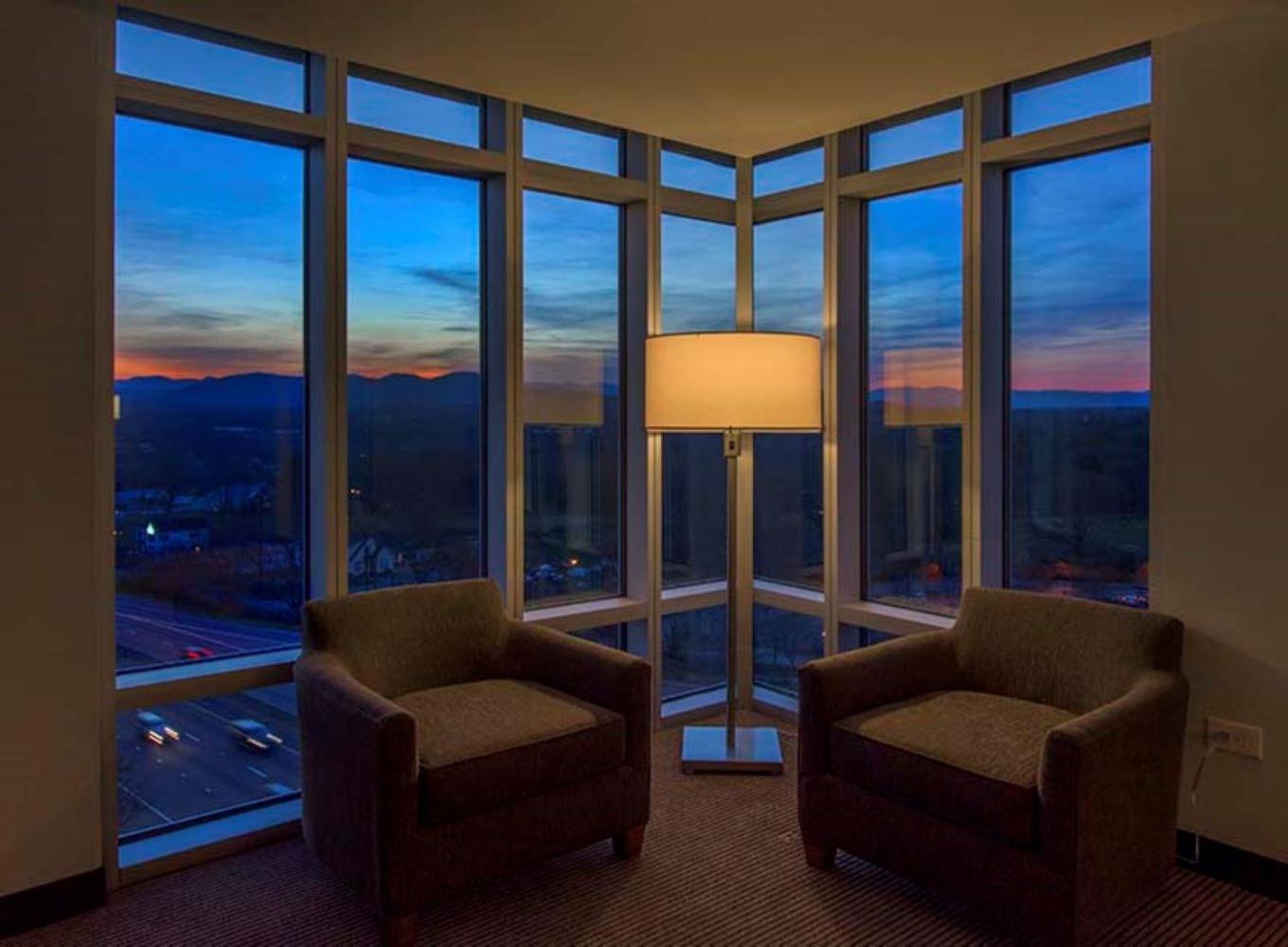 Doubletree By Hilton Downtown Hotel