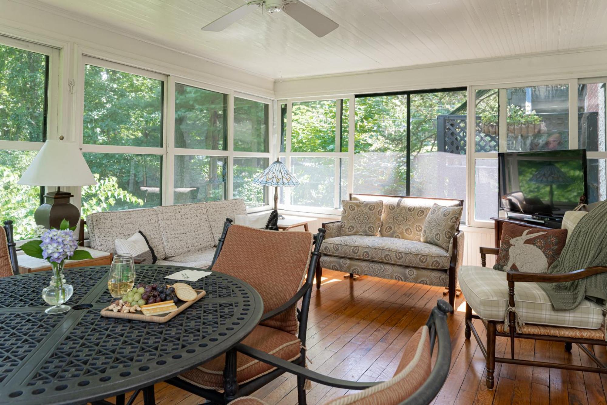Bed & Breakfast Pinecrest Asheville