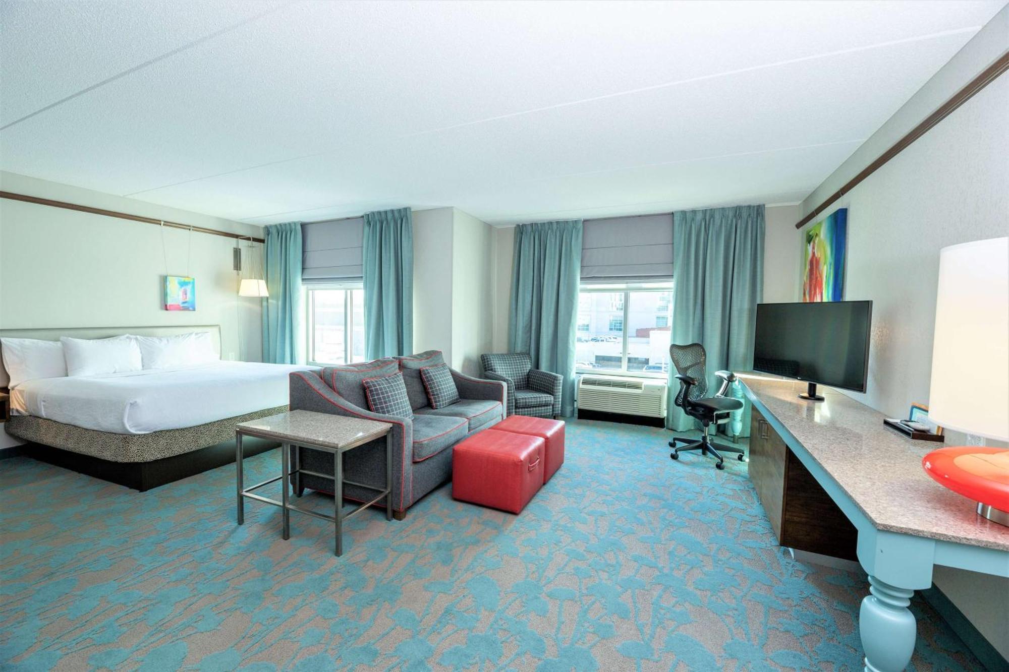 Hilton Garden Downtown 3*