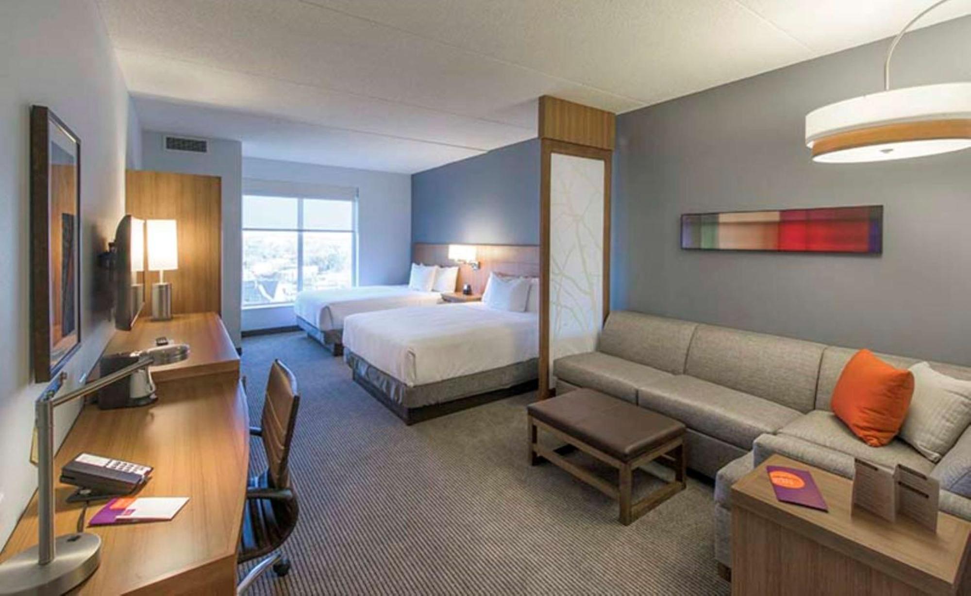 Doubletree By Hilton Downtown Hotel