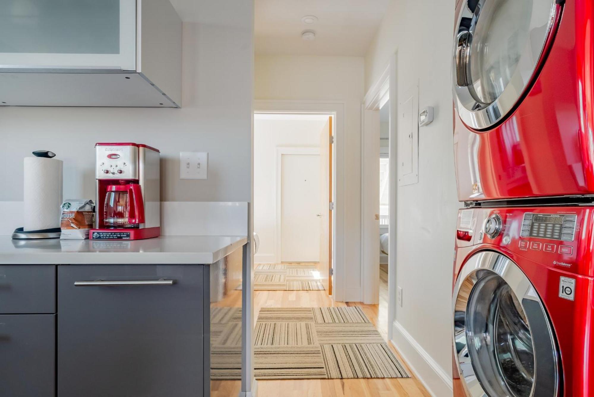 Dog-friendly Downton Annie #1 Apartment Asheville