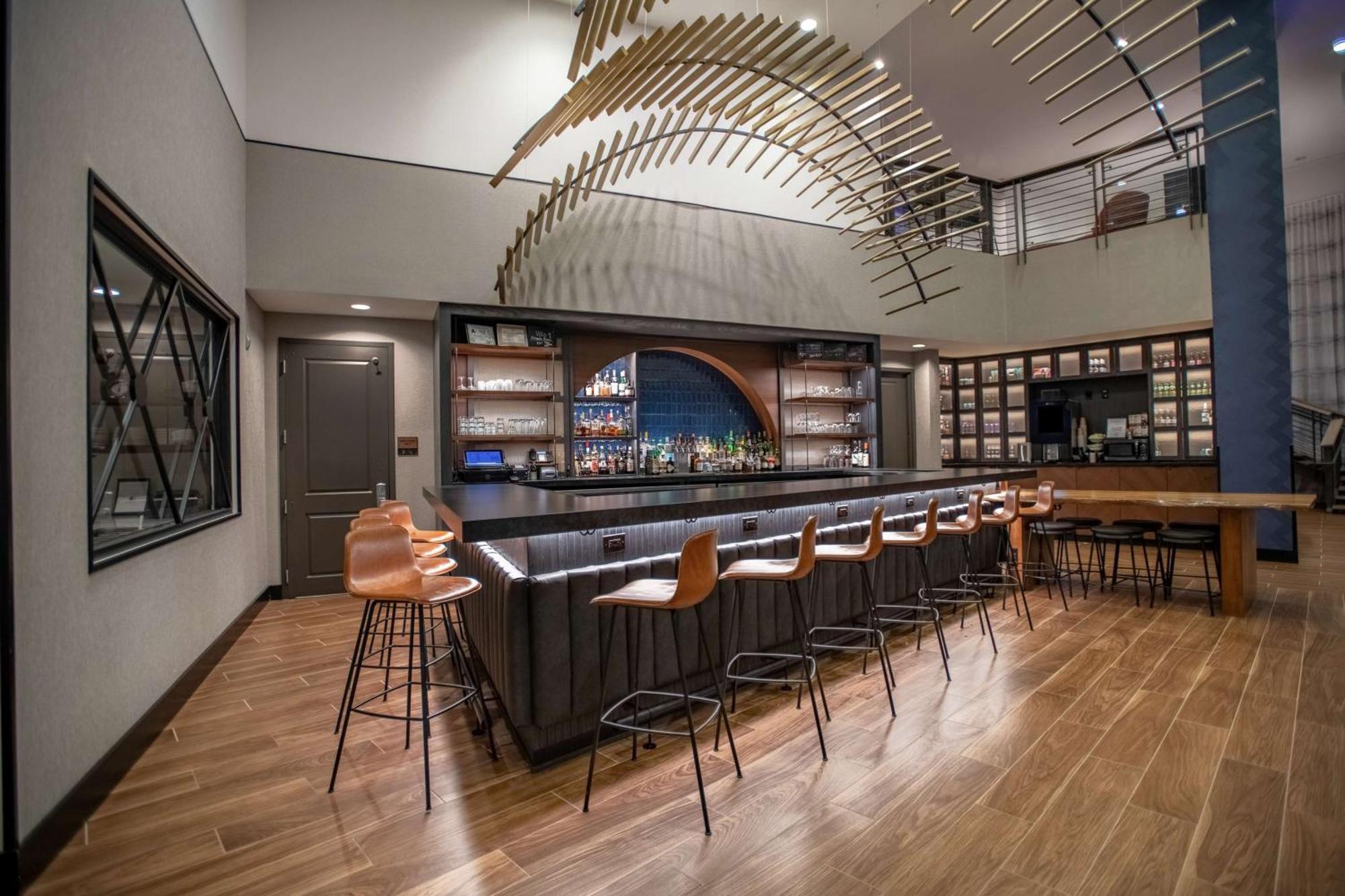Hotel Doubletree By Hilton Downtown Asheville