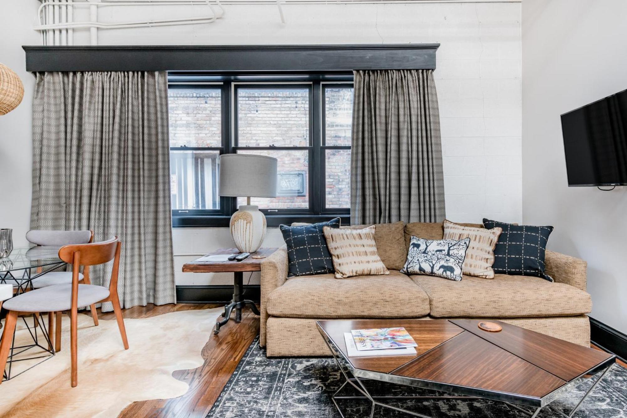 80 Lex 204 Industrial Chic Asheville