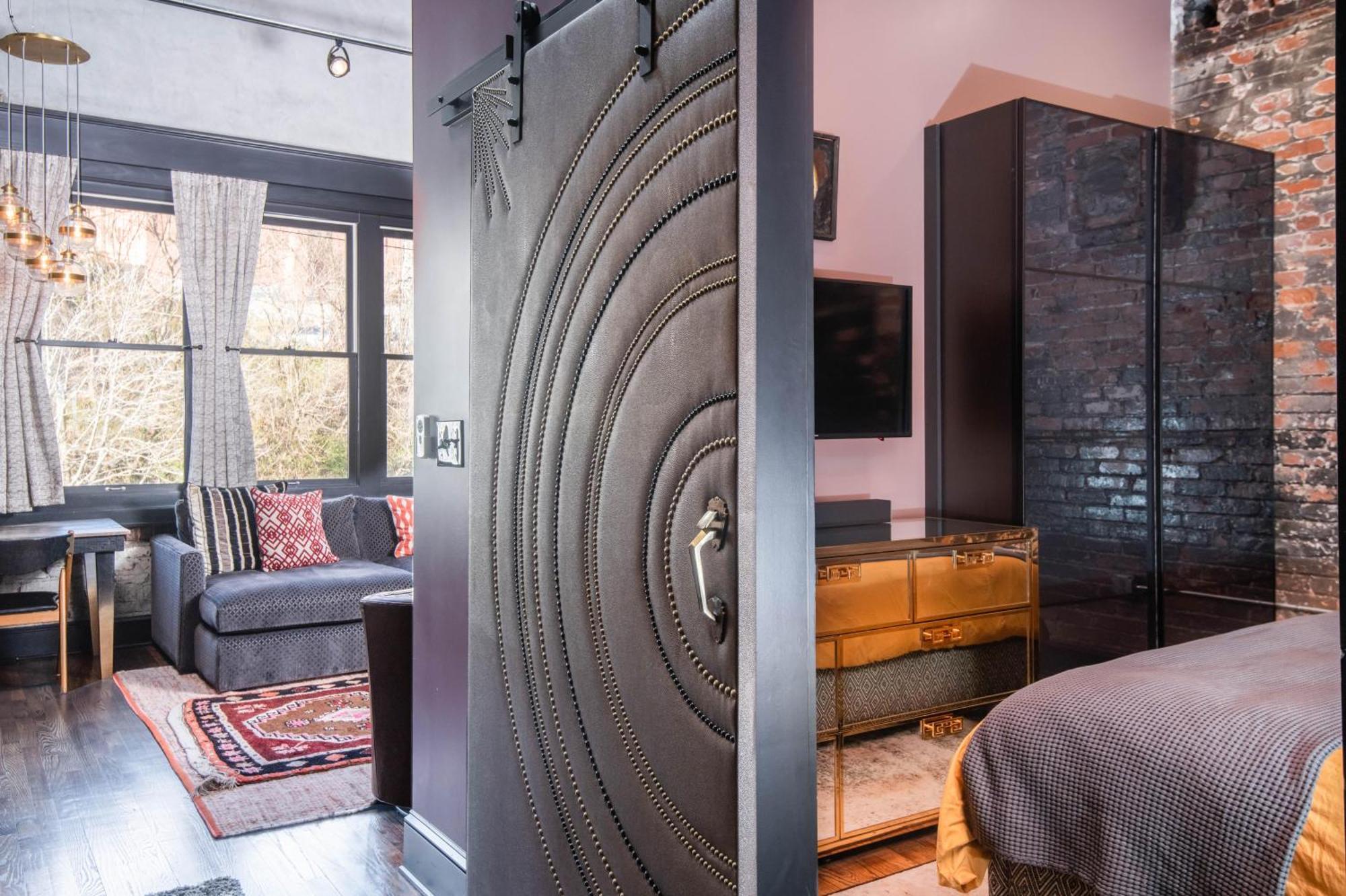 80 Lex 201 Exquisite Downtown * Asheville