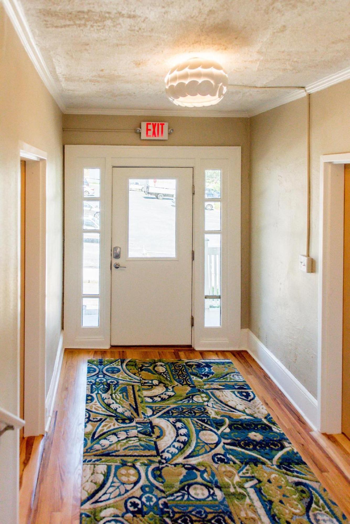 Dog-friendly Downton Annie #3 Apartment *
