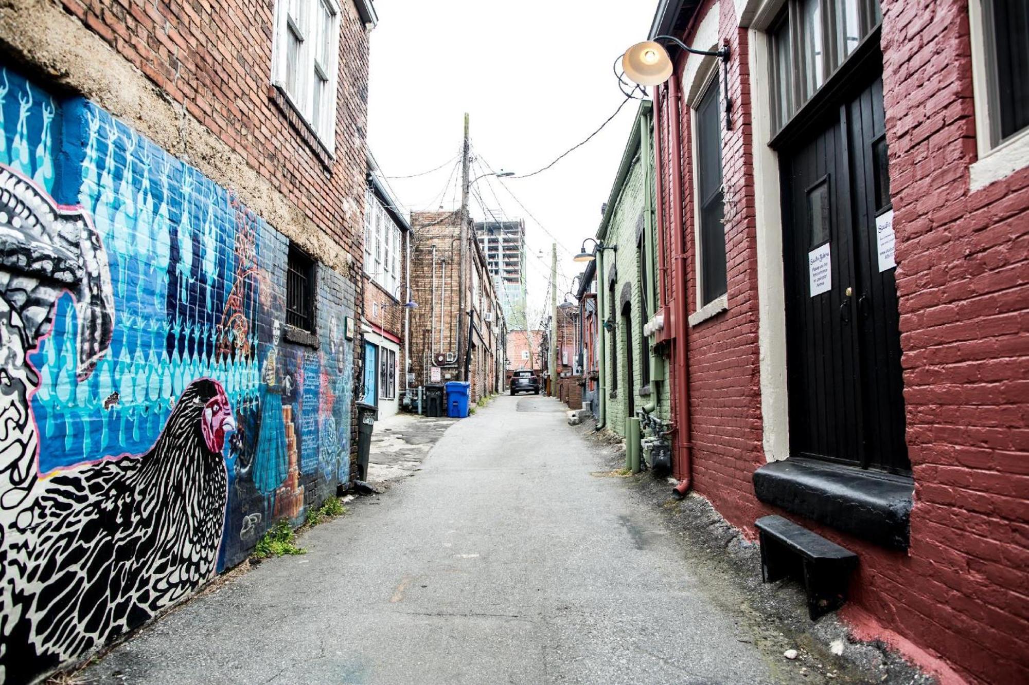 80 Lex 203 Eclectic Industrial Apartment