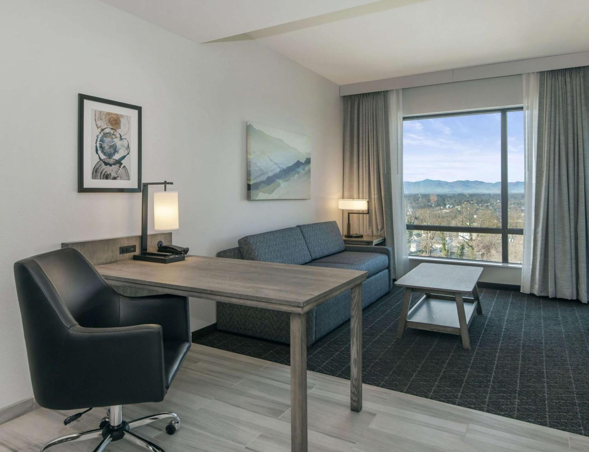 Embassy By Hilton Downtown Hotel 4*