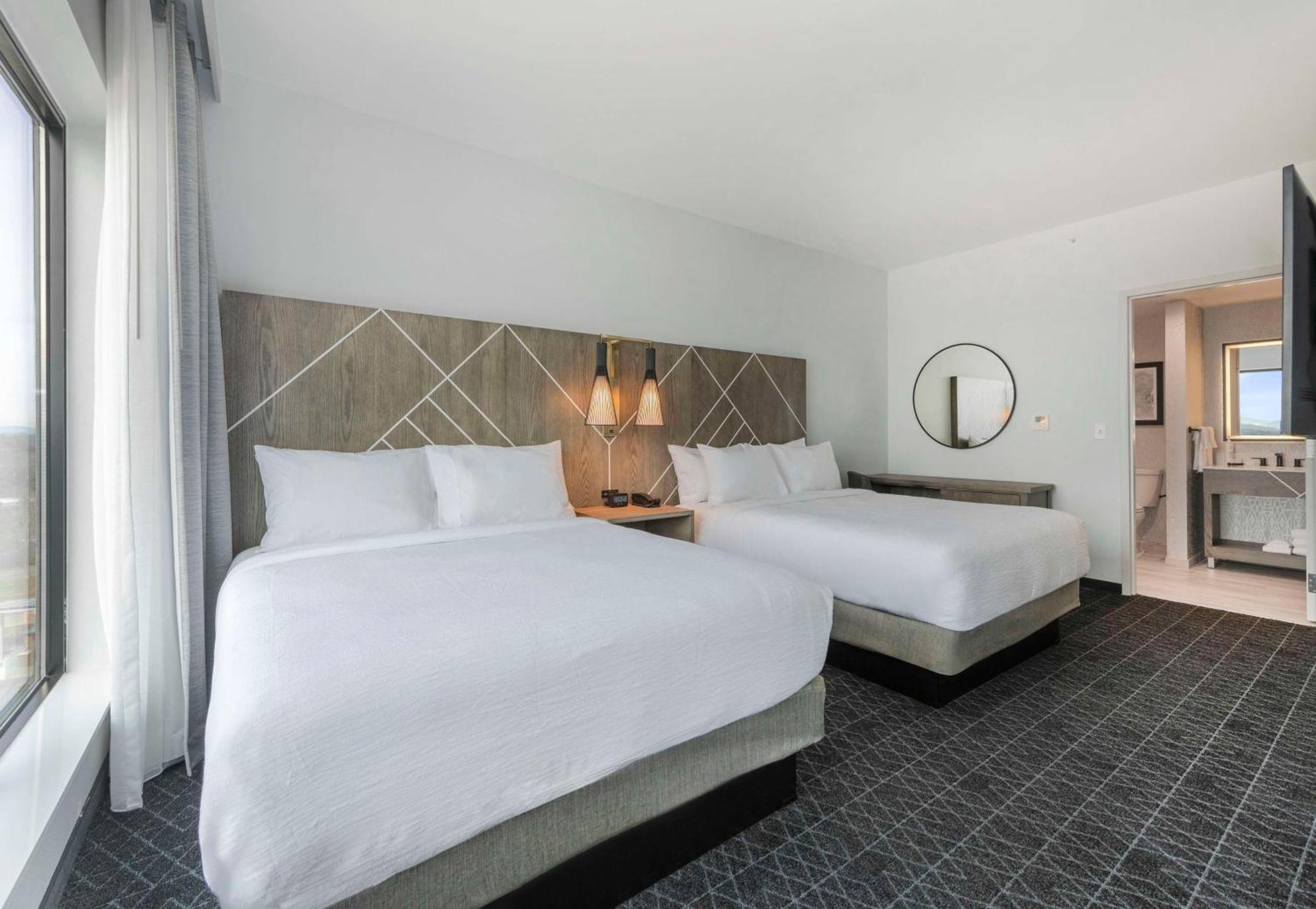 Embassy By Hilton Downtown 4* Asheville