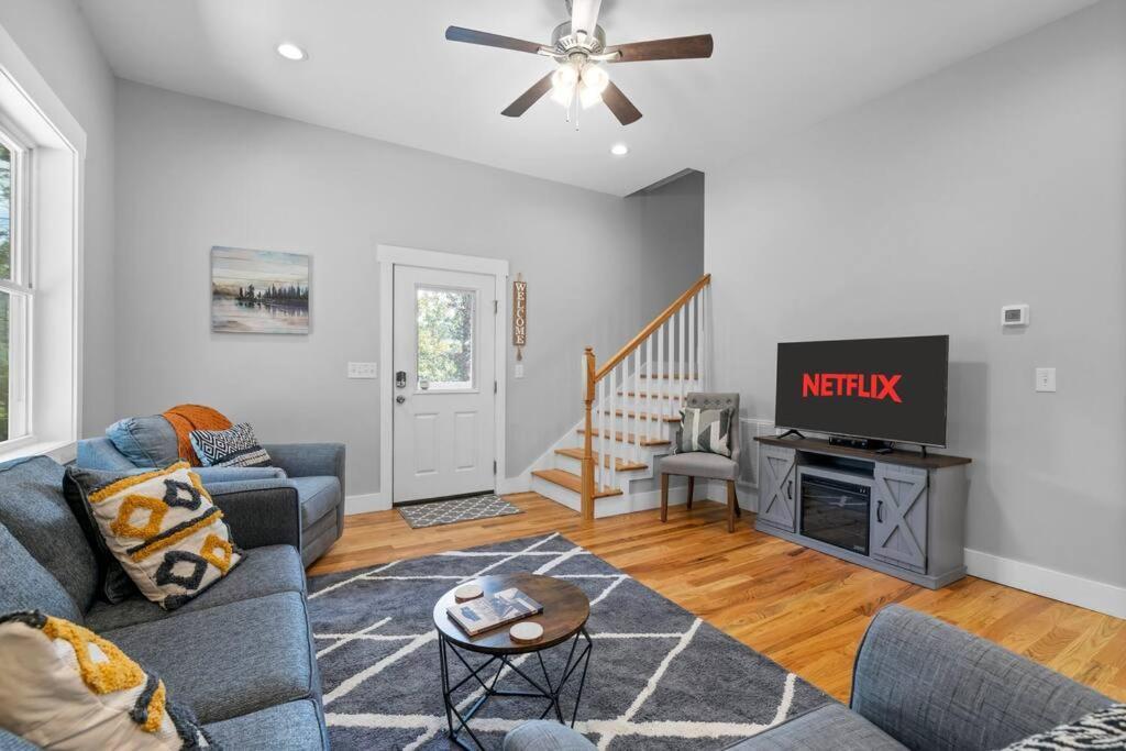 Holiday home Mountain Views, Hottub, Minutes To Downtown! Asheville