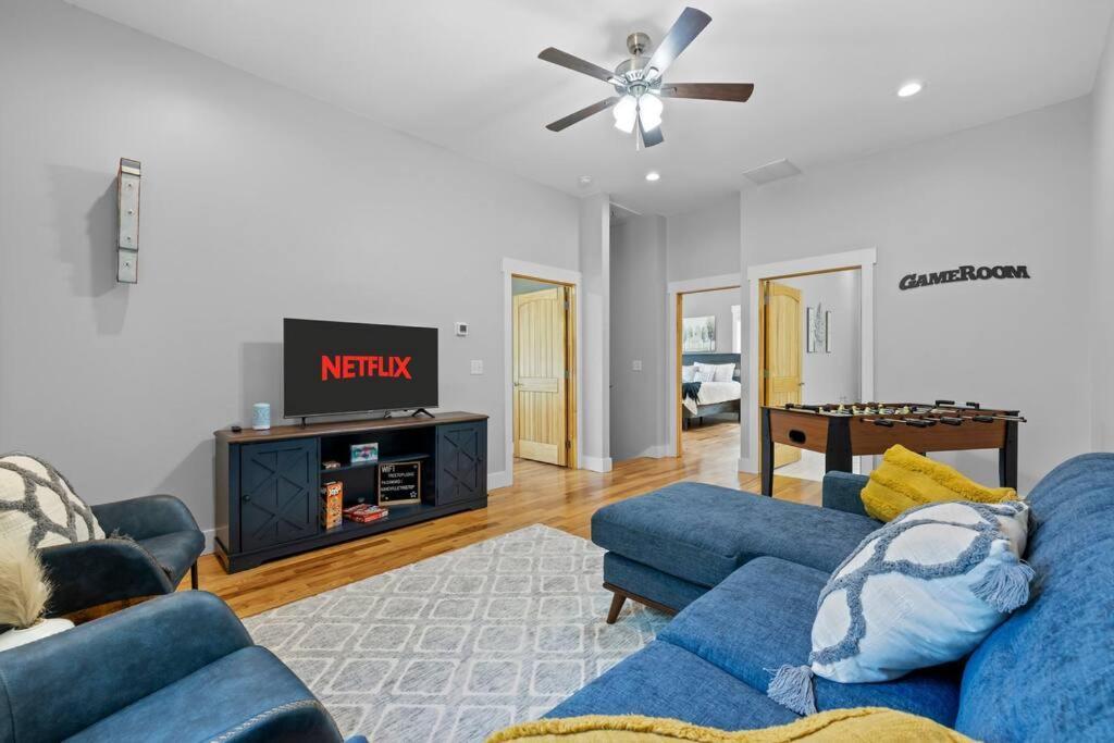 Mountain Views, Hottub, Minutes To Downtown! * Asheville