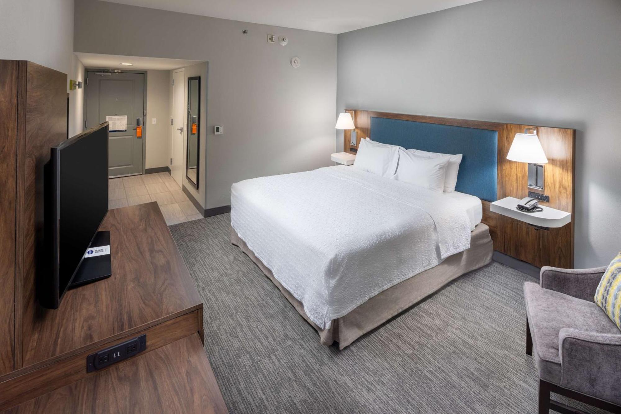 Hotel Hampton Asheville-tunnel Road 3*
