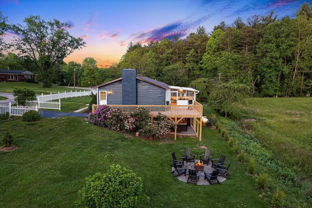 Sunroom, Game Room, Hot Tub, Sauna, 15min To Avl Asheville