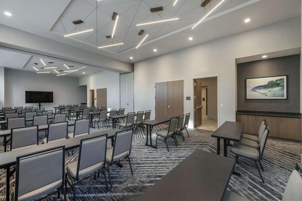 Embassy By Hilton Downtown Hotel Asheville