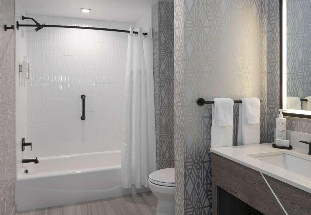 Embassy By Hilton Downtown Hotel *