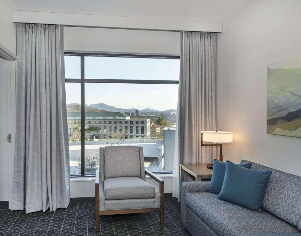 Hotel Embassy By Hilton Downtown *