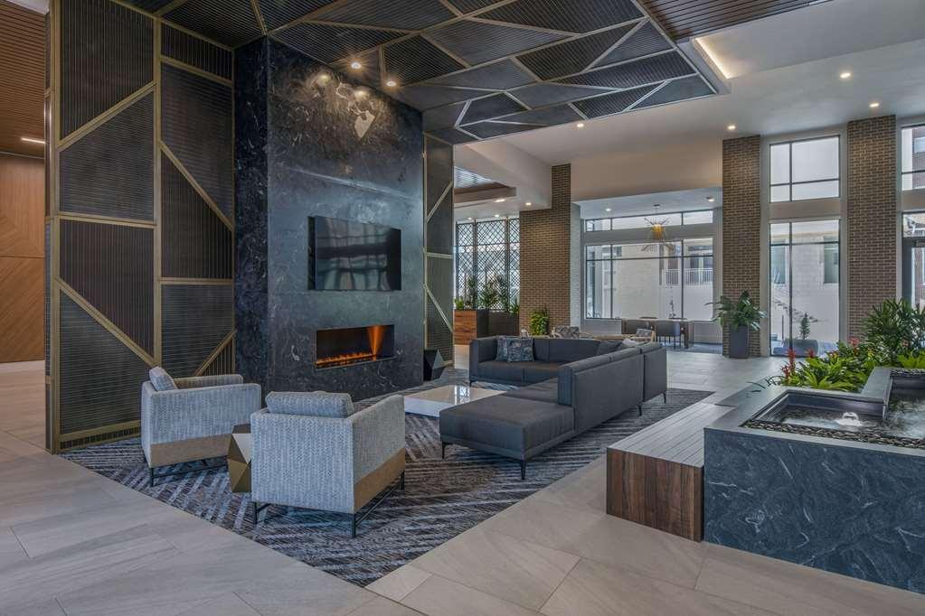 Embassy By Hilton Downtown *