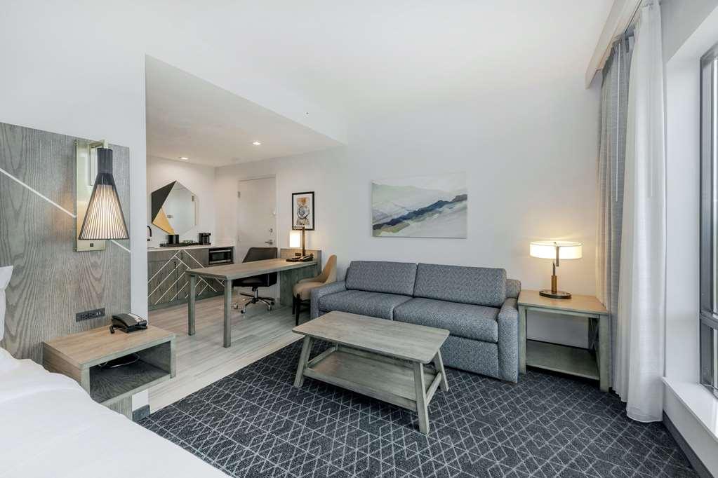 Embassy By Hilton Downtown Hotel *