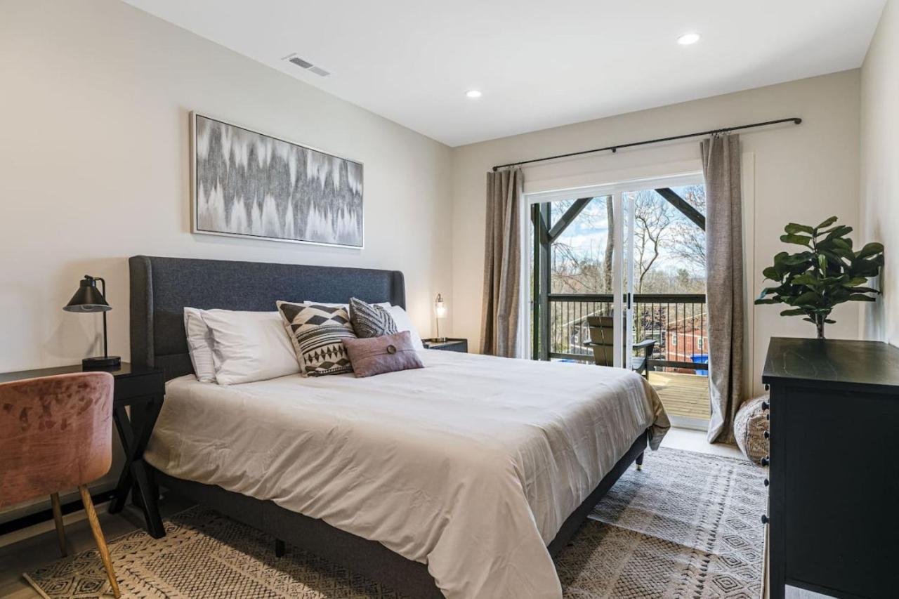 New Beautiful With Mtn Views, 2 Decks, Walk To Biltmore Village Asheville