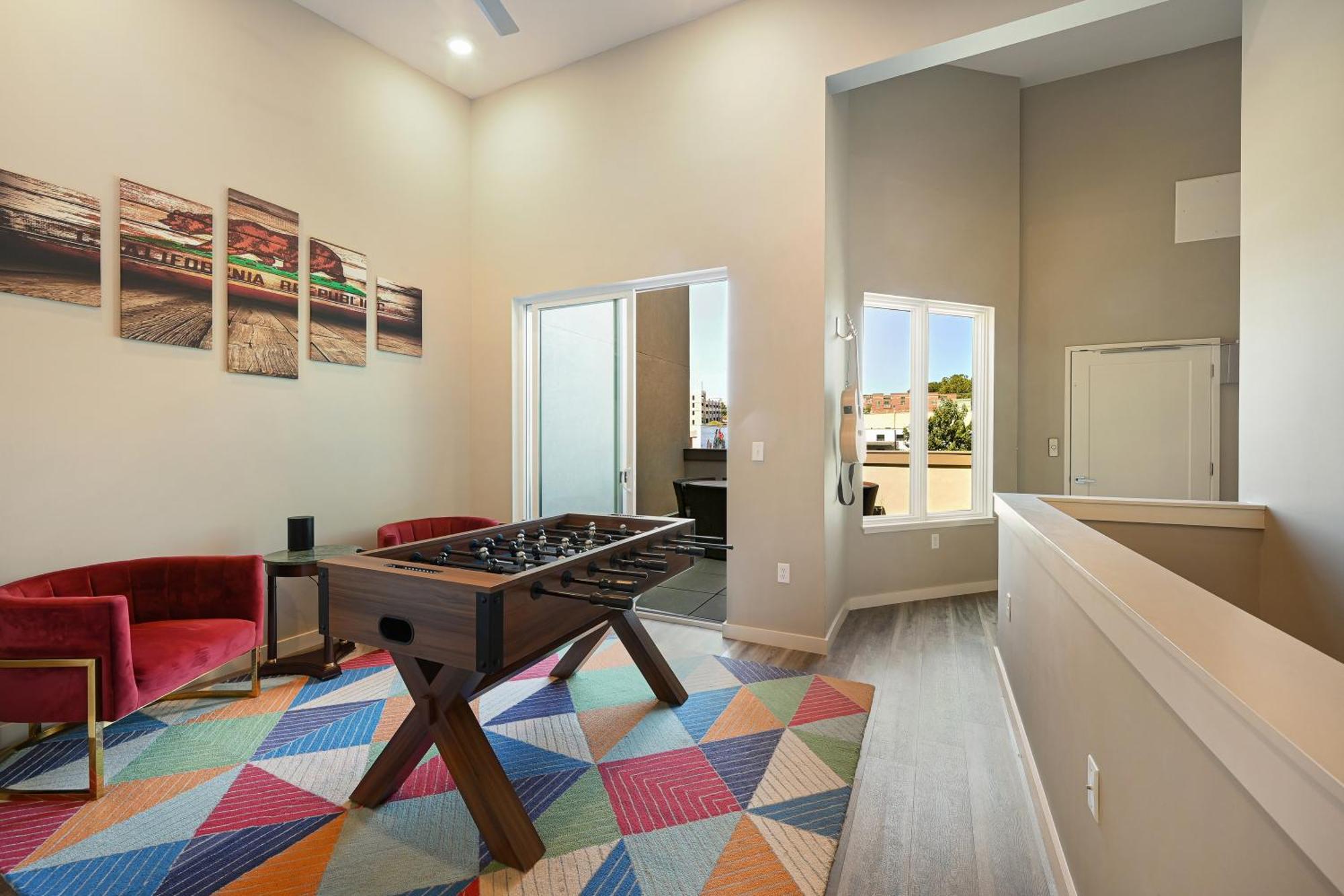 Beautiful South Slope Townhome With Ev Charger Unit 98 *