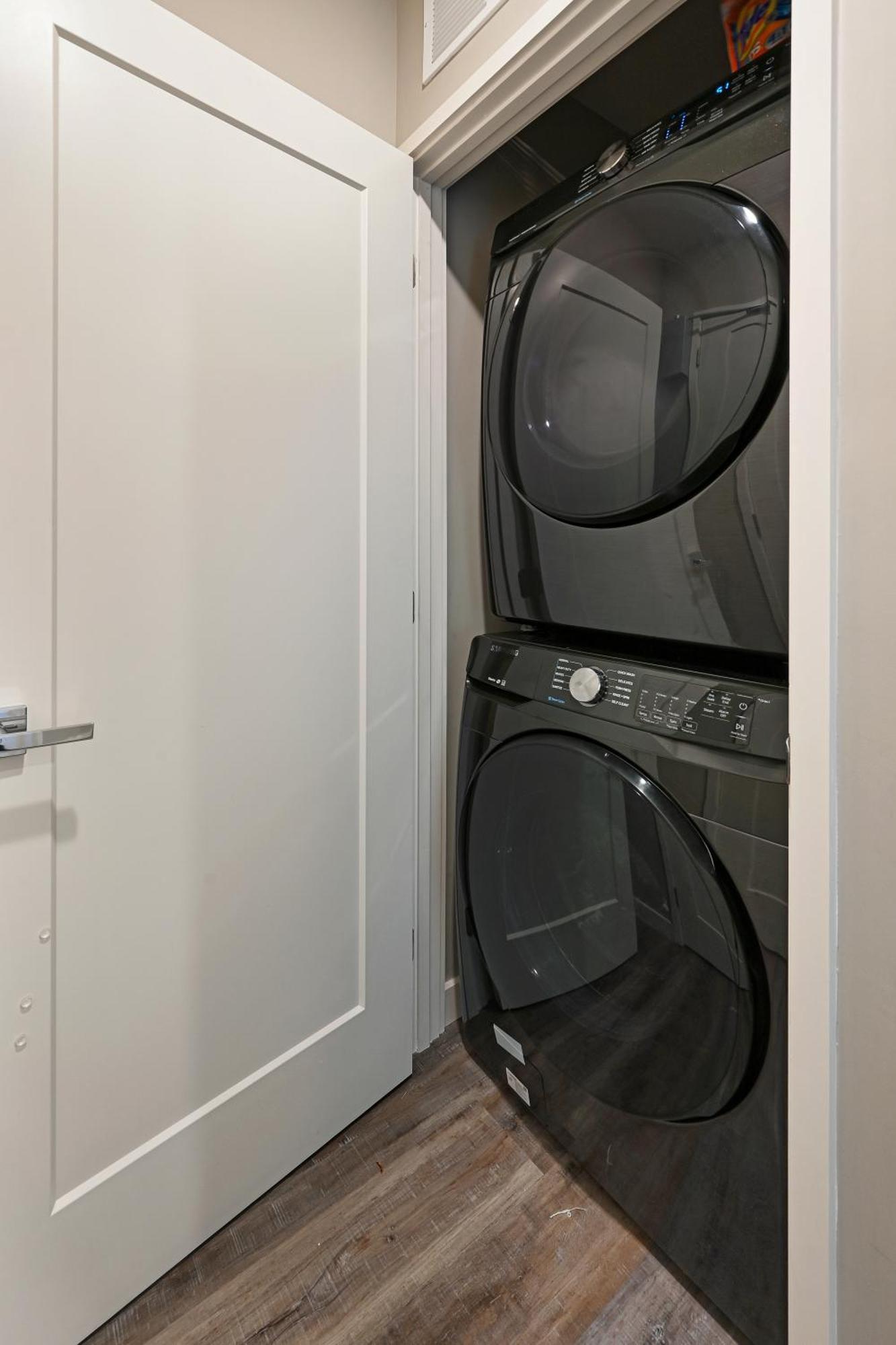 Beautiful South Slope Townhome With Ev Charger Unit 98