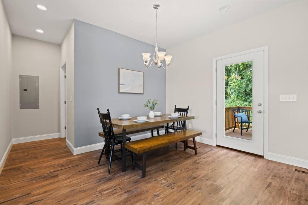 Water,power,wifi- 10 Min To Downtown Avl Holiday home Asheville