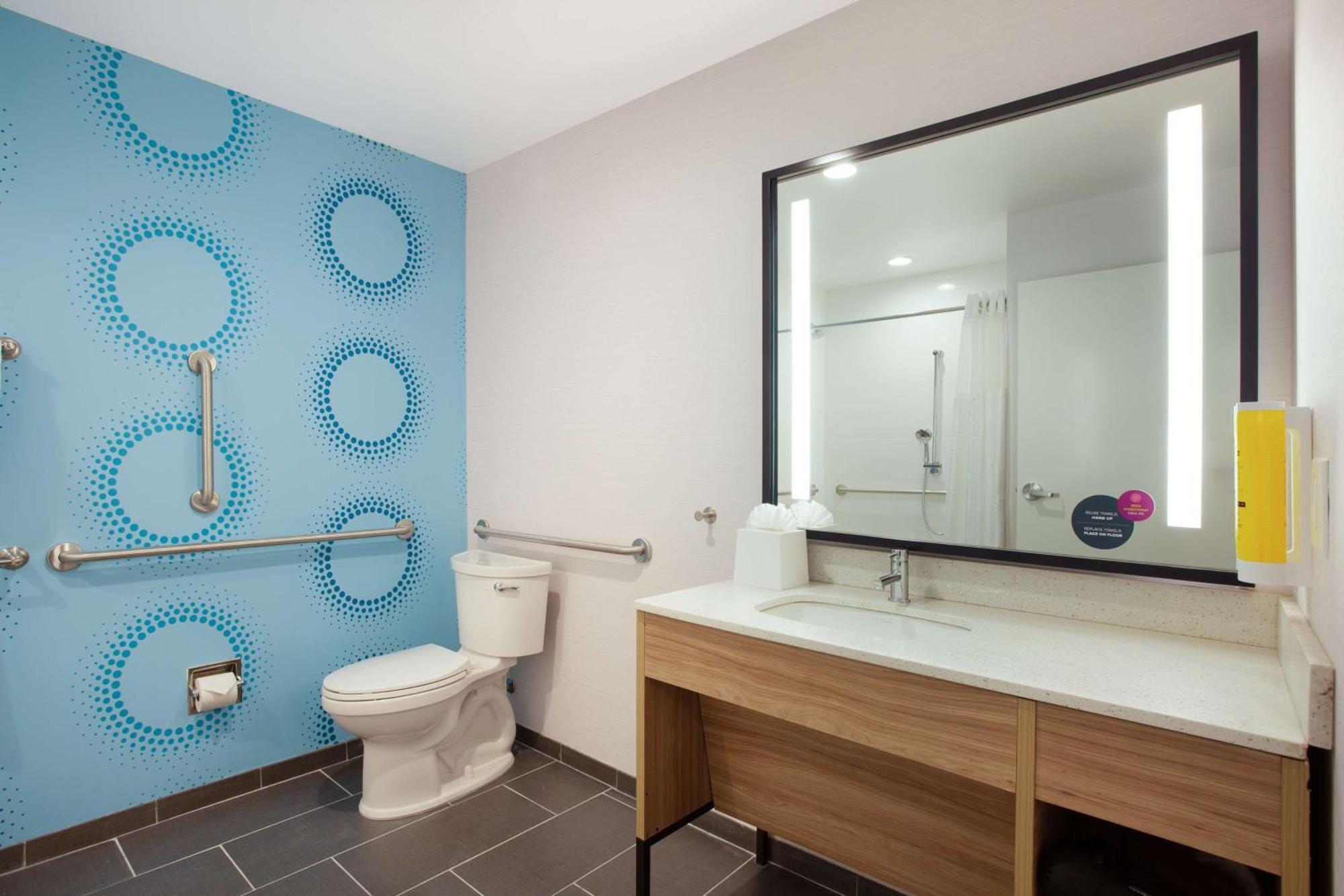 Tru By Hilton Blue Ridge Parkway 3*