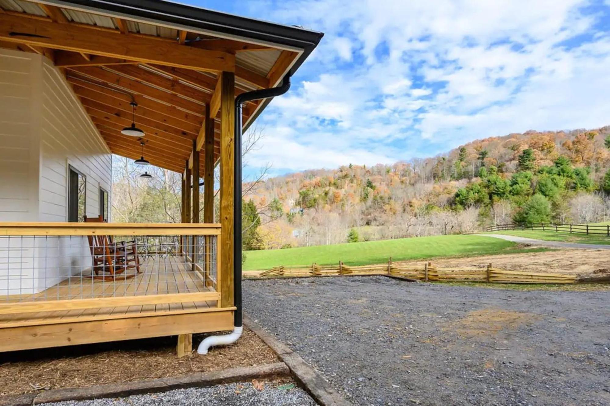 Idyllic Mountain By Avantstay Outdoor Living Holiday home Asheville