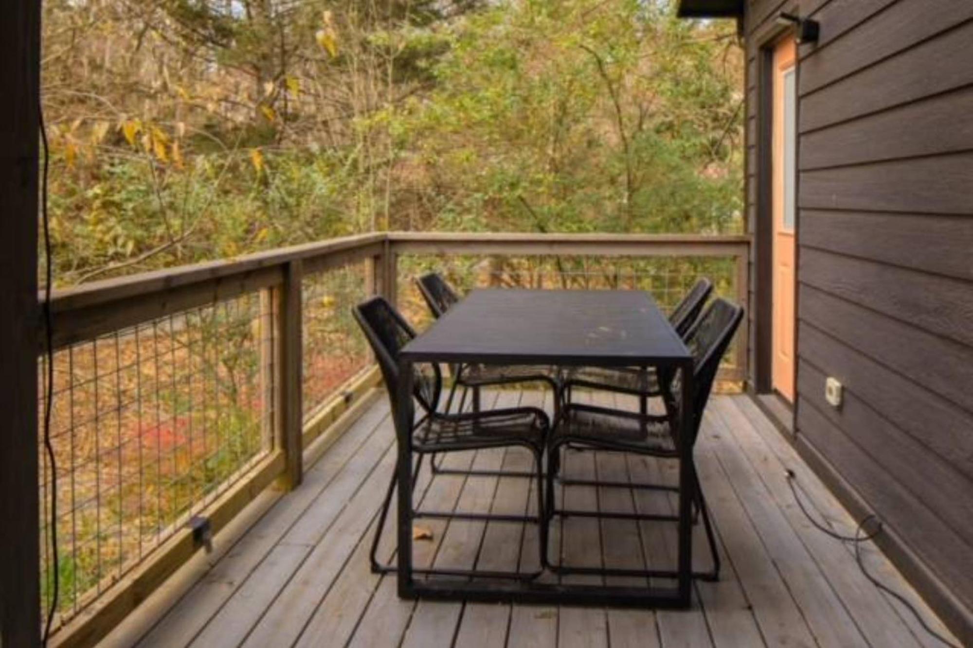 Plum Perfect Hideaway By Avantstay Near Downtown *