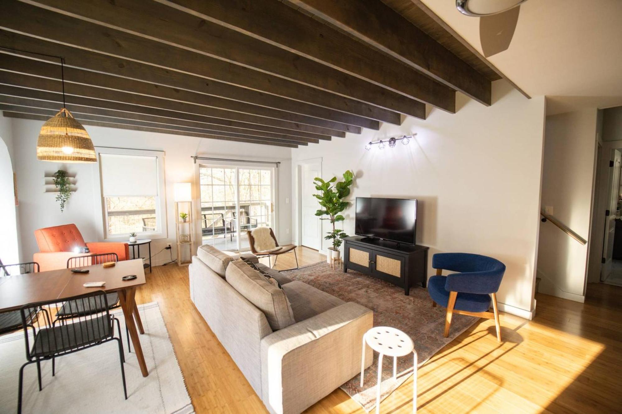 Plum Perfect Hideaway By Avantstay Near Downtown *