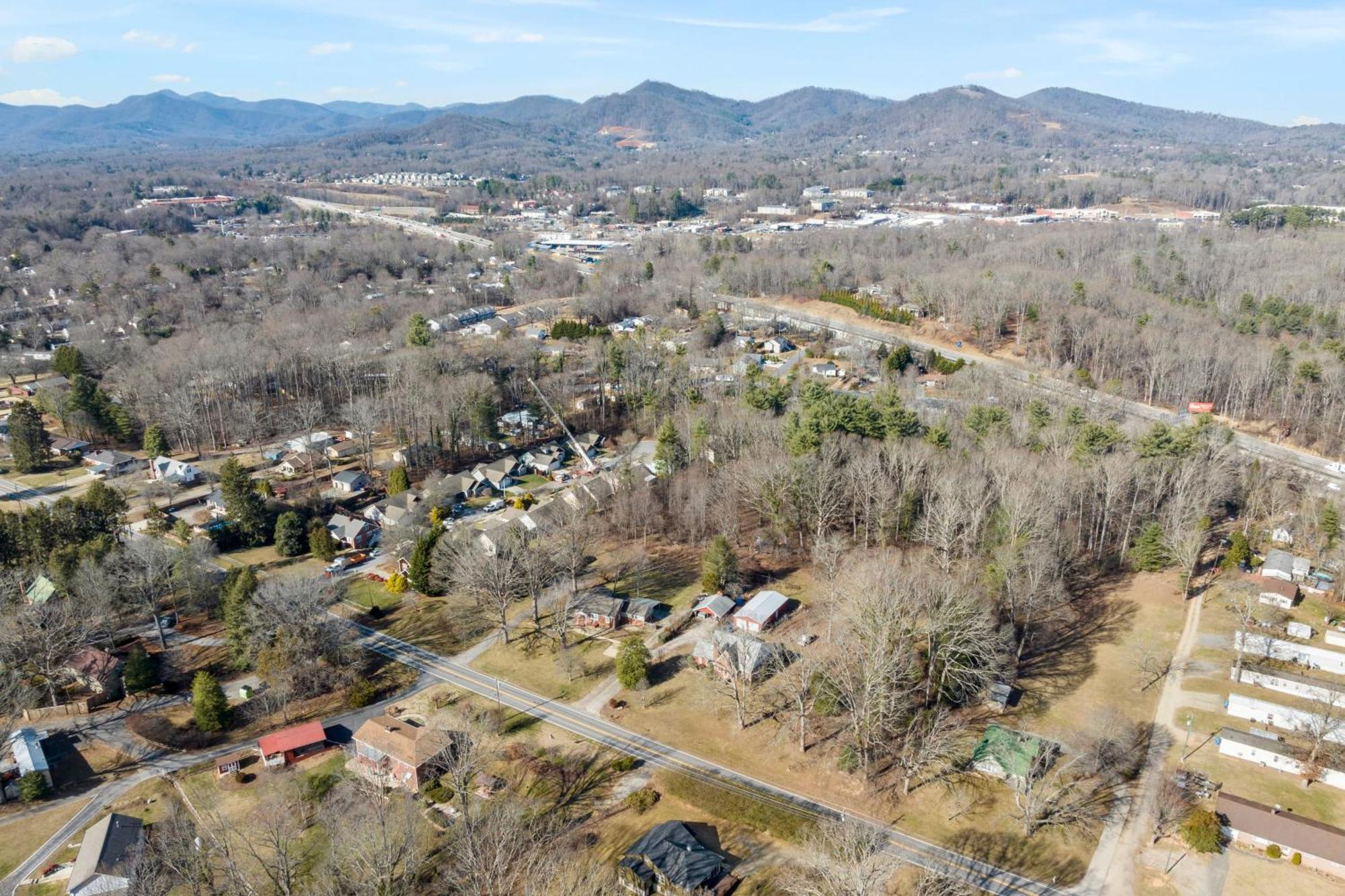 Holiday home Sage By Avantstay 15 Min To Downtown Deck