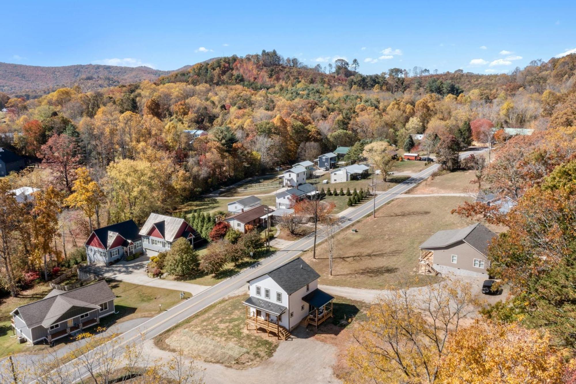 Bradford By Avantstay 10 Minutes To Downtown Holiday home Asheville
