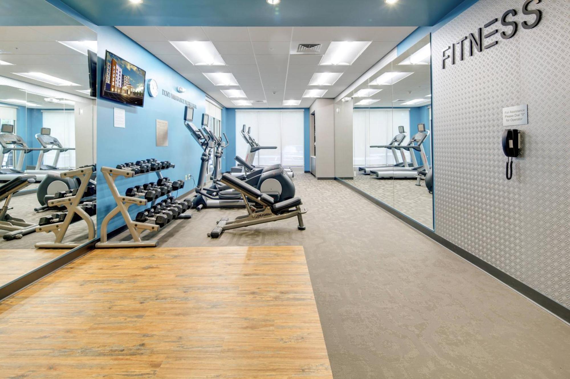 Fairfield & By Marriott Tunnel Road Hotel 3*