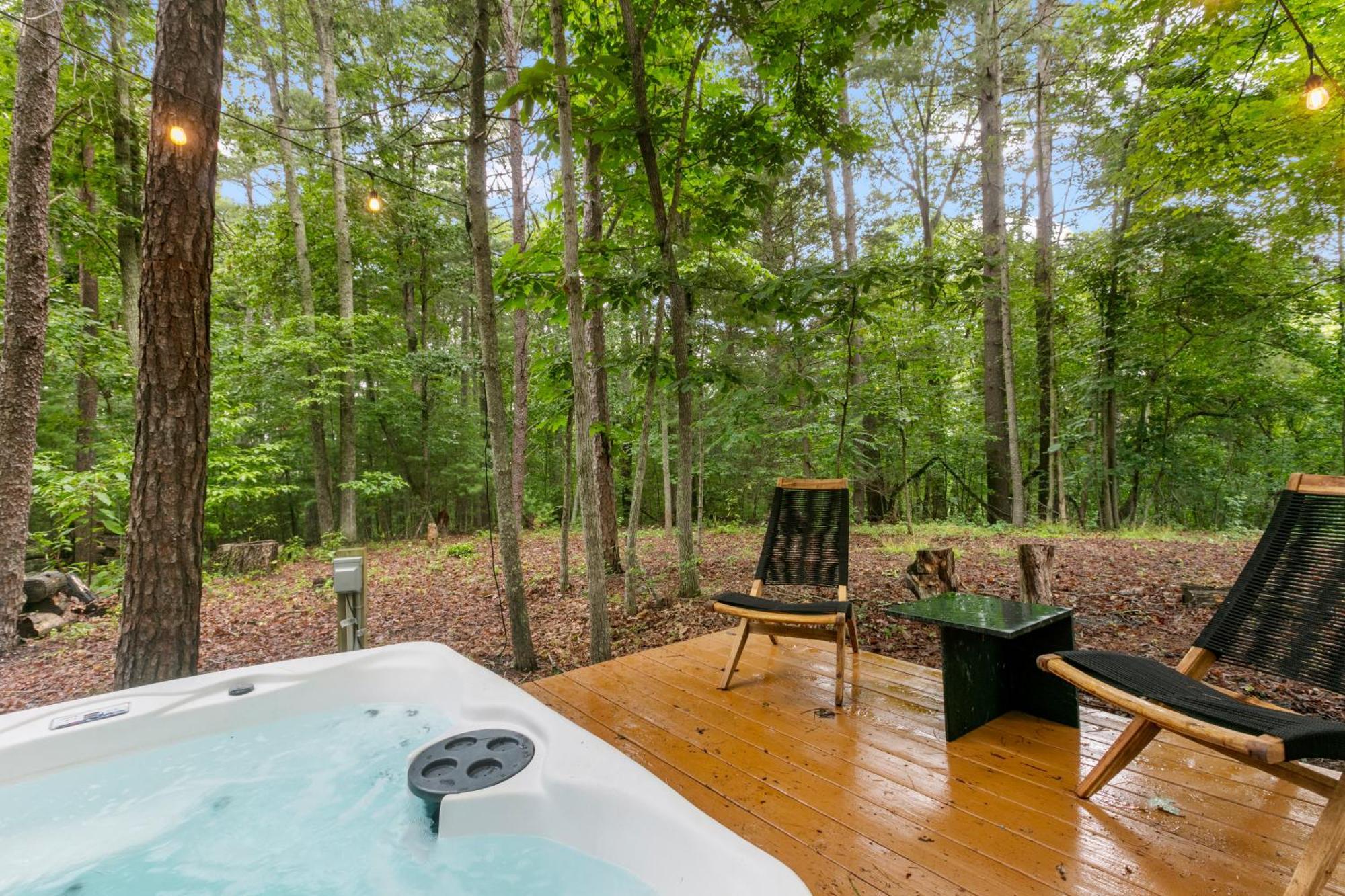 Holiday home New, 2 Miles To Downtown, Luxury, Hot Tub, Fire Pit, Secluded Serenity Of The Blue Ridge Mountains Asheville