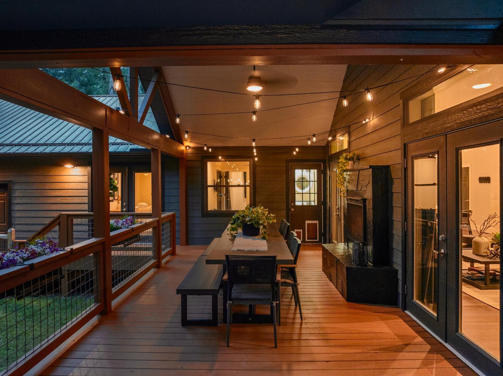 New, 2 Miles To Downtown, Luxury, Hot Tub, Fire Pit, Secluded Serenity Of The Blue Ridge Mountains * Asheville