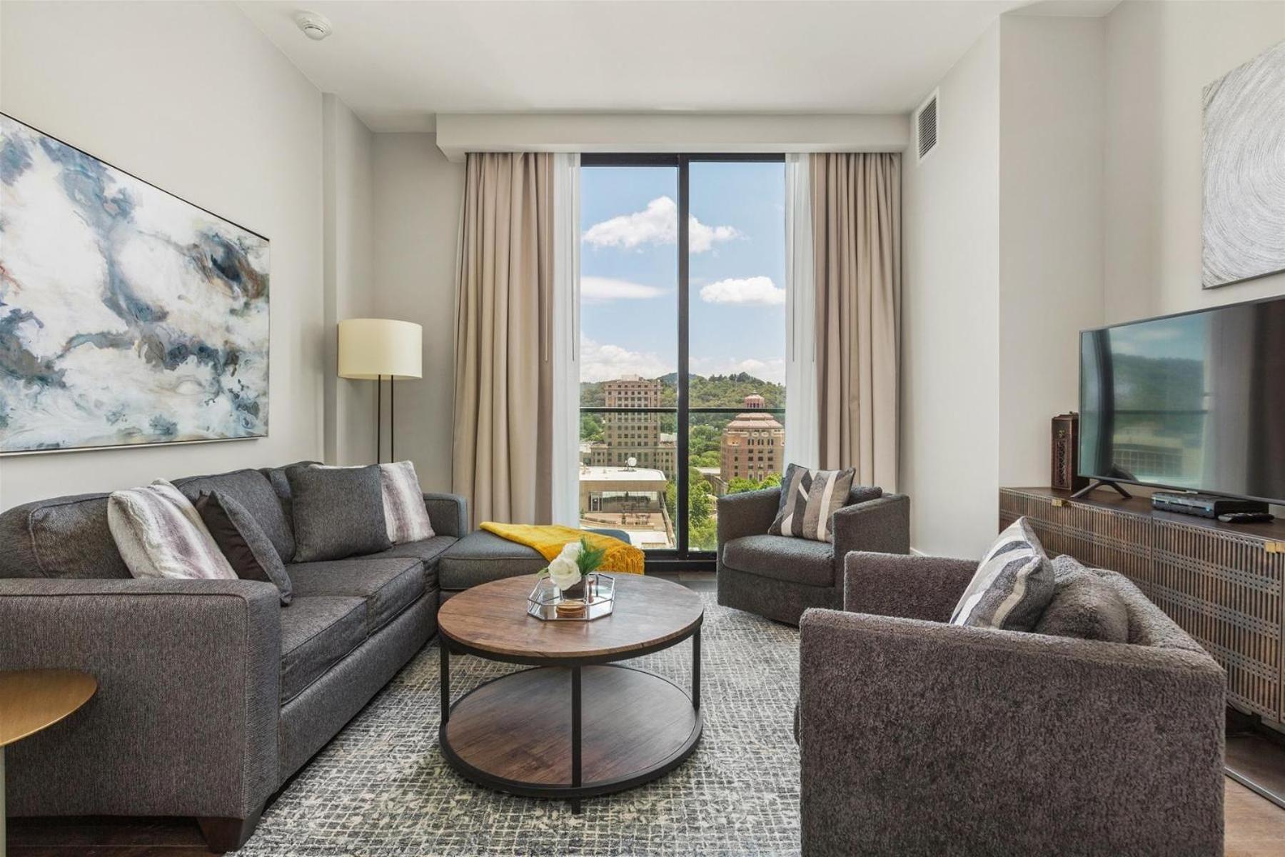 Apartment Arras Altitude: Luxury Downtown With Mountain Views Asheville