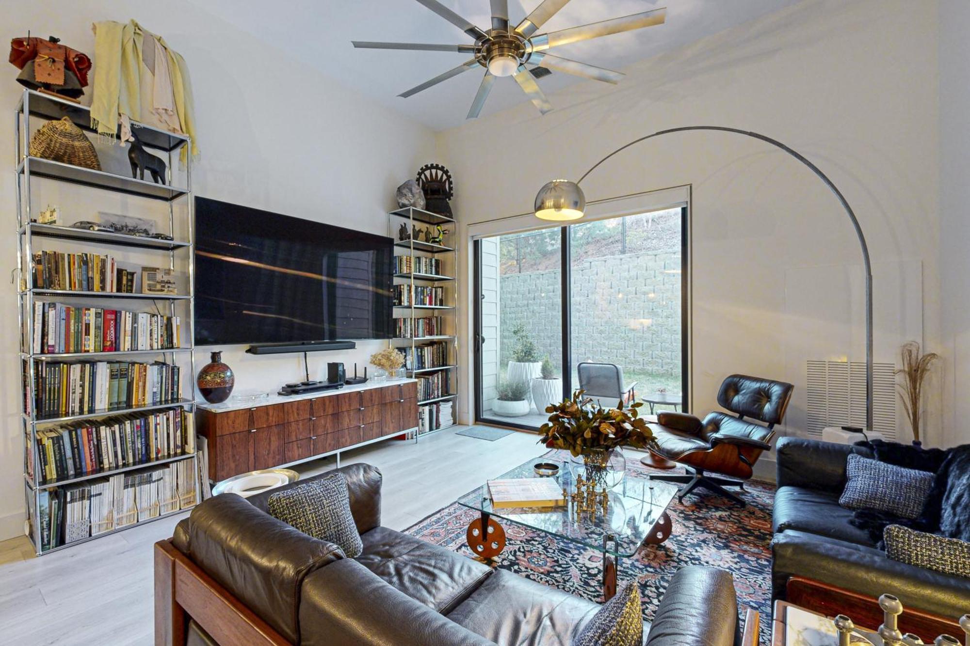 The Landing Apartment *