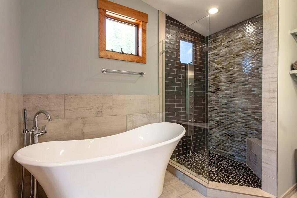 Mountain Modern, Close To Downtown Asheville