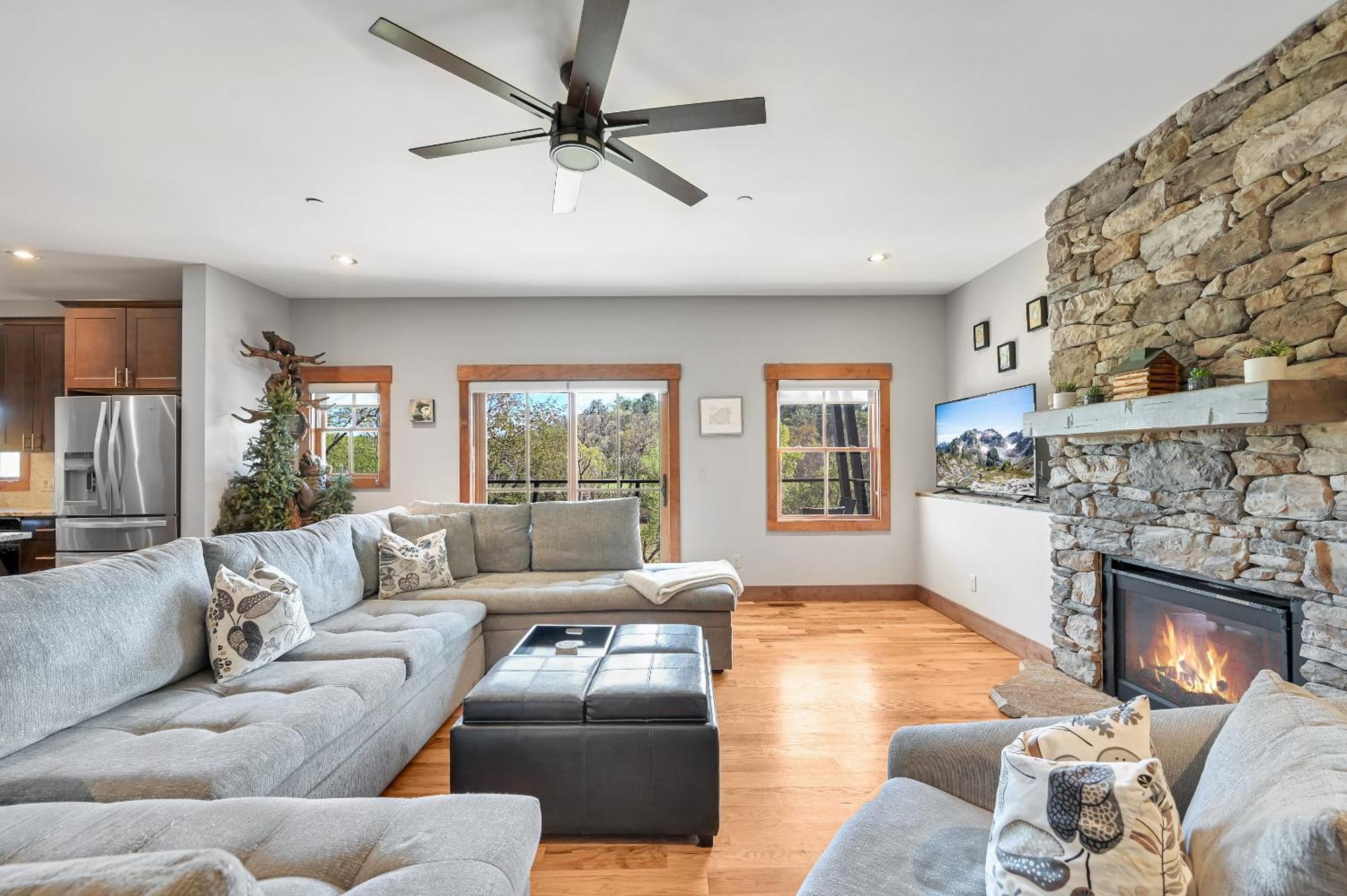 Mountain Modern, Close To Downtown *