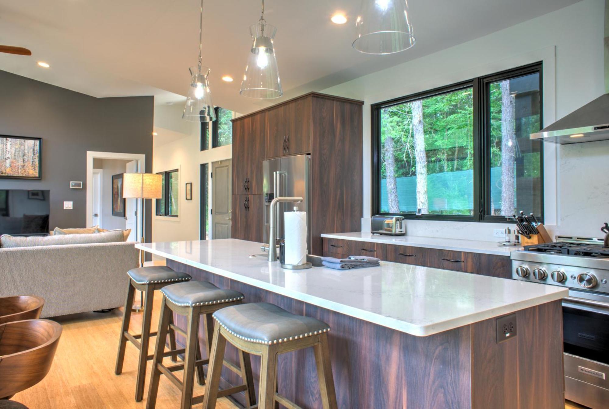 Bent Creek Retreat By Carolina Mornings *