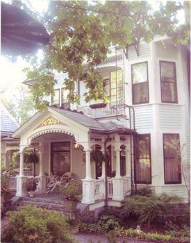 Bed & Breakfast 1899 Wright & Carriage House Asheville