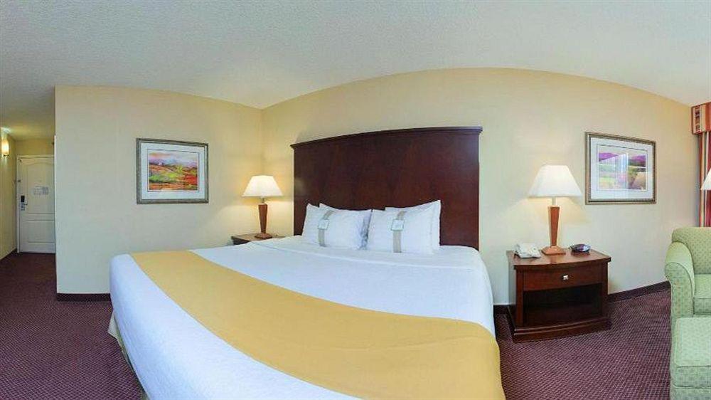 - Biltmore West By Ihg Hotel 3*