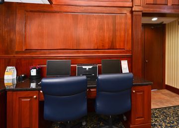 Comfort Biltmore Square Hotel 3*