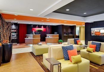 Courtyard By Marriott Asheville