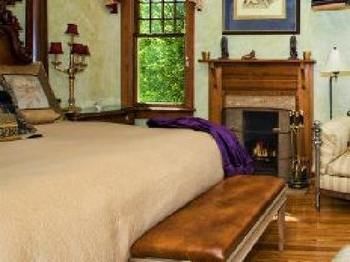 At Cumberland Falls Bed & Breakfast Bed & Breakfast Asheville