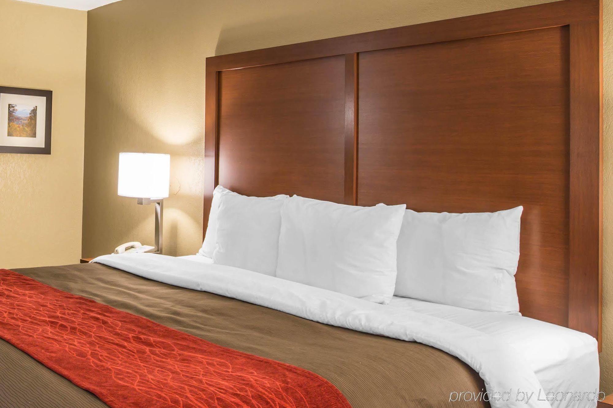 Comfort Biltmore West
