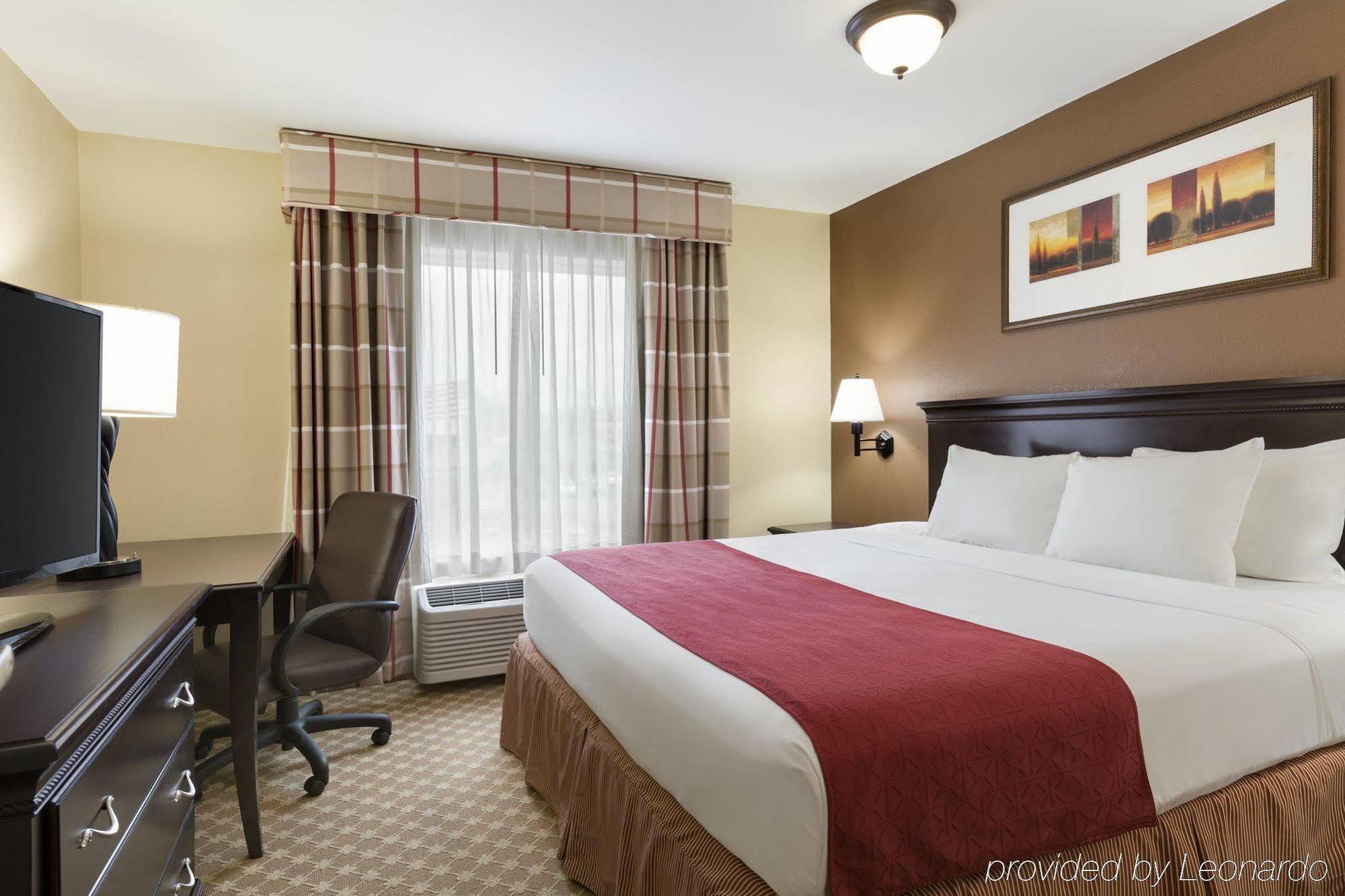 Country & By Radisson, At Outlet Mall, Nc Hotel