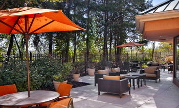 Courtyard By Marriott Hotel *