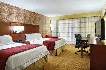 Courtyard By Marriott *