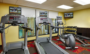 Courtyard By Marriott Hotel *